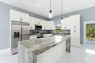 2392 SW Madden Ave Ave, Palm Bay, FL 32908 - Photo 8