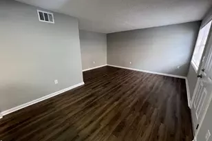 2561 NW 135th St, Opa Locka, FL 33167 - Photo 2