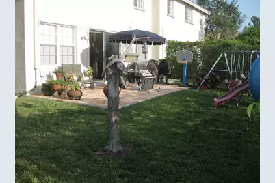 4070 NW 91st Terrace, Sunrise, FL 33351 - Photo 6