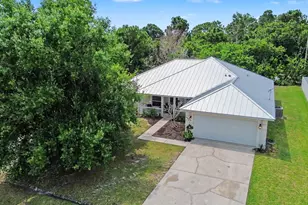 1550 SW Kosnar Ave, Port Saint Lucie, FL 34953 - Photo 4