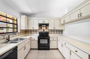 206 Congressional Way, Deerfield Beach, FL 33442 - Photo 14