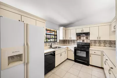 206 Congressional Way #206, Deerfield Beach, FL 33442 - Photo 12