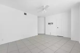 3725 S Ocean Dr, Hollywood, FL 33019 - Photo 10
