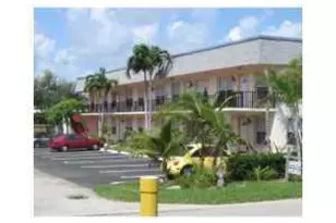 405 N Cypress Dr, Jupiter, FL 33469 - Photo 14