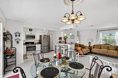 361 W 21st Street, Riviera Beach, FL 33404 - Photo 8