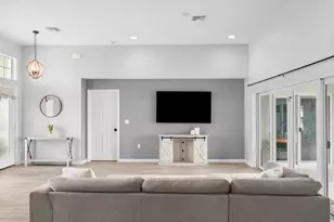404 SW S Quick Cir, Port Saint Lucie, FL 34953 - Photo 4