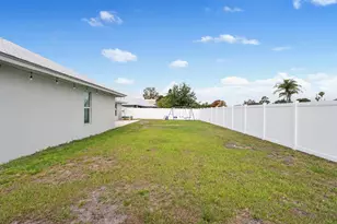 404 SW S Quick Cir, Port Saint Lucie, FL 34953 - Photo 30
