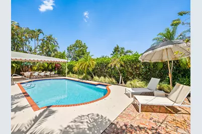 1521 NE 40th Court, Oakland Park, FL 33334 - Photo 16