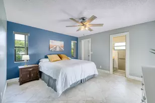935 NW 110th Ln, Coral Springs, FL 33071 - Photo 16