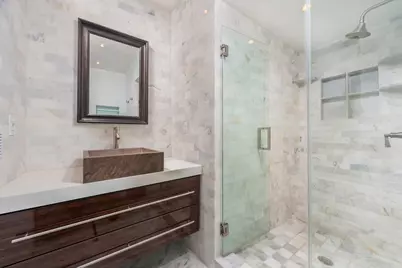 400 S Pointe Drive #307, Miami Beach, FL 33139 - Photo 30