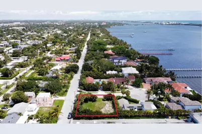 7 Lakeside Palms Court, Lake Worth Beach, FL 33460 - Photo 1