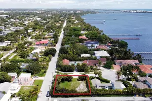 7 Lakeside Palms Ct, Lake Worth Beach, FL 33460 - Photo 1