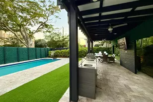 701 NE 17th Way, Fort Lauderdale, FL 33304 - Photo 32