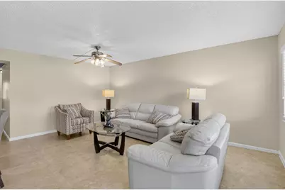 1027 Yarmouth Drive #B, Boca Raton, FL 33434 - Photo 12