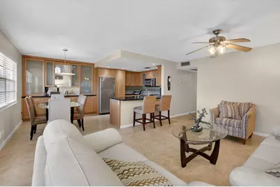 1027 Yarmouth Drive #B, Boca Raton, FL 33434 - Photo 10