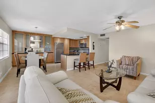 1027 Yarmouth Dr, Boca Raton, FL 33434 - Photo 10