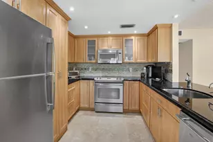 1027 Yarmouth Dr, Boca Raton, FL 33434 - Photo 1