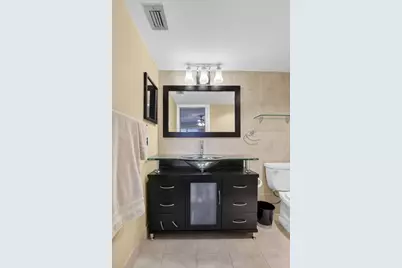 1027 Yarmouth Drive #B, Boca Raton, FL 33434 - Photo 22