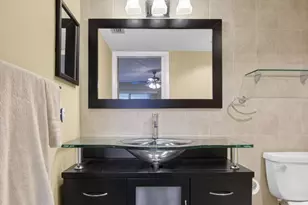 1027 Yarmouth Dr, Boca Raton, FL 33434 - Photo 22