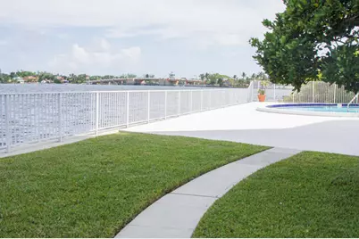 301 Croton Avenue #405, Lantana, FL 33462 - Photo 22