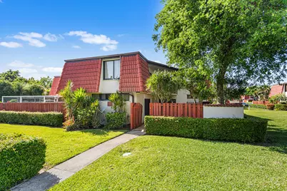 3856 Victoria Drive, West Palm Beach, FL 33406 - Photo 1