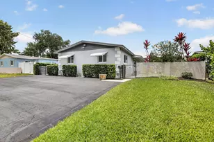 6281 Moseley St, Hollywood, FL 33024 - Photo 2