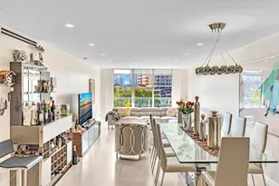 19390 Collins Ave, Sunny Isles Beach, FL 33160 - Photo 26