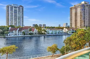 19390 Collins Ave, Sunny Isles Beach, FL 33160 - Photo 34