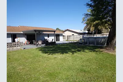 151 Cordoba Circle, Royal Palm Beach, FL 33411 - Photo 4