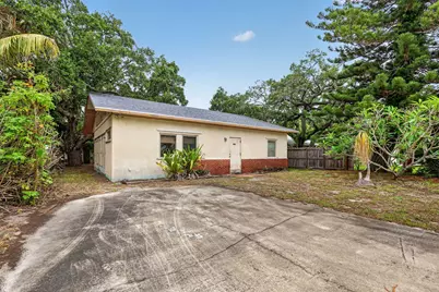 968 NE Kubin Avenue, Jensen Beach, FL 34957 - Photo 28