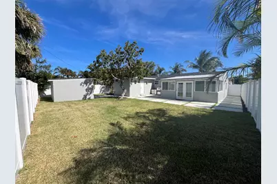 355 Maddock Street, West Palm Beach, FL 33405 - Photo 2