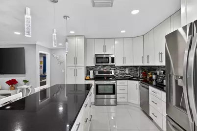 650 NW 38th Place, Deerfield Beach, FL 33064 - Photo 26