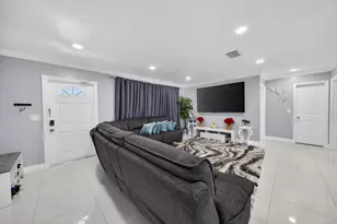 650 NW 38th Pl, Deerfield Beach, FL 33064 - Photo 12