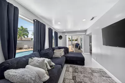 650 NW 38th Place, Deerfield Beach, FL 33064 - Photo 22