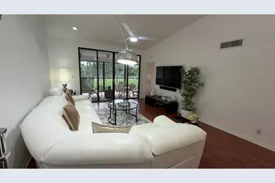7473 Glendevon Lane #407, Delray Beach, FL 33446 - Photo 18