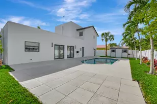 237 NW 7th St, Boca Raton, FL 33432 - Photo 48