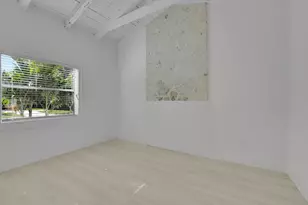 237 NW 7th St, Boca Raton, FL 33432 - Photo 28
