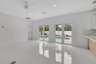 237 NW 7th St, Boca Raton, FL 33432 - Photo 32