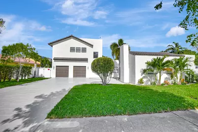 237 NW 7th Street, Boca Raton, FL 33432 - Photo 2