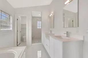 237 NW 7th St, Boca Raton, FL 33432 - Photo 40