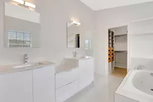 237 NW 7th St, Boca Raton, FL 33432 - Photo 42