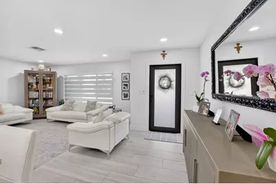658 NW 7th Avenue, Boca Raton, FL 33486 - Photo 2