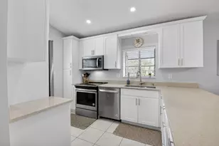 8130 Springtree Rd, Boca Raton, FL 33496 - Photo 10