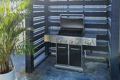 741 W 10th Street, Riviera Beach, FL 33404 - Photo 22
