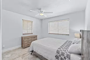 741 W 10th St, Riviera Beach, FL 33404 - Photo 20