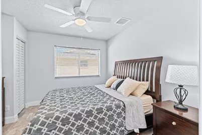 741 W 10th Street, Riviera Beach, FL 33404 - Photo 18