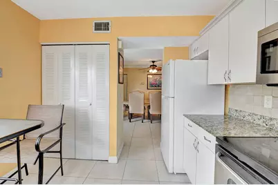 5715 Fairway Park Drive #201, Boynton Beach, FL 33437 - Photo 6