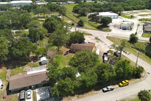 902 Angle Rd, Fort Pierce, FL 34947 - Photo 12