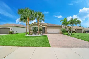 3521 SW Blackberry Ln, Palm City, FL 34990 - Photo 4