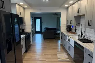 211 Princeton Dr, Lake Worth Beach, FL 33460 - Photo 8